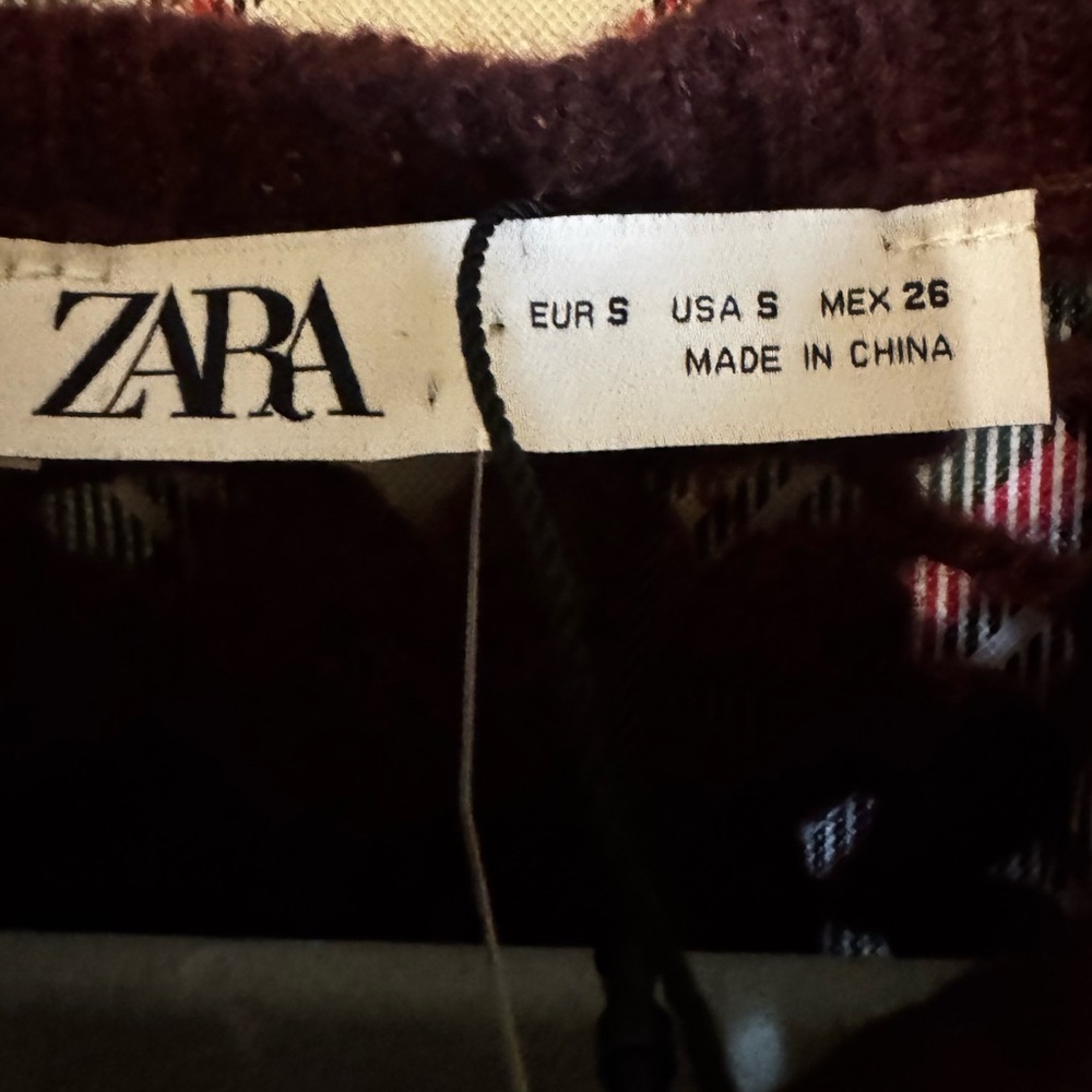Zara Dark Burgundy Off-the-Shoulder Sweater - Picture 4 of 6